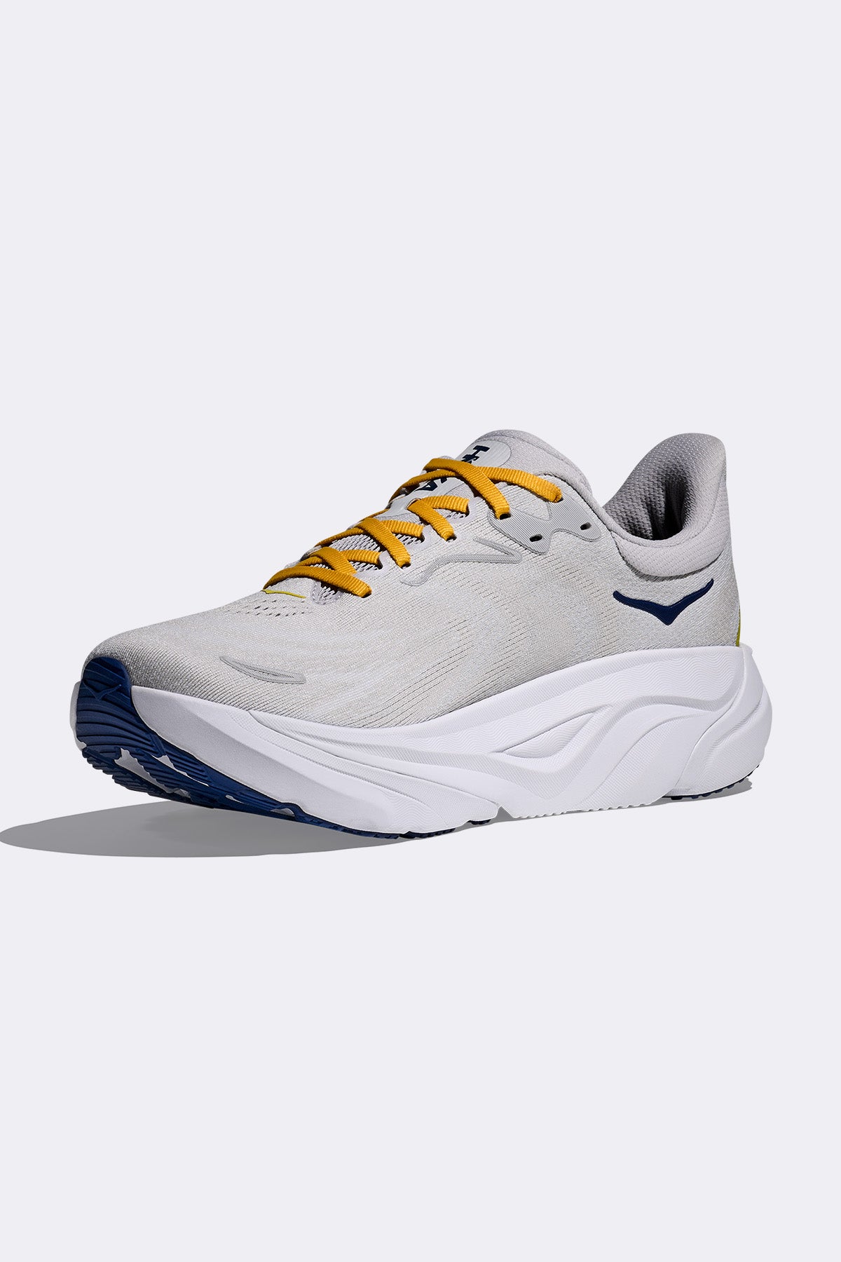 HOKA Arahi 8
