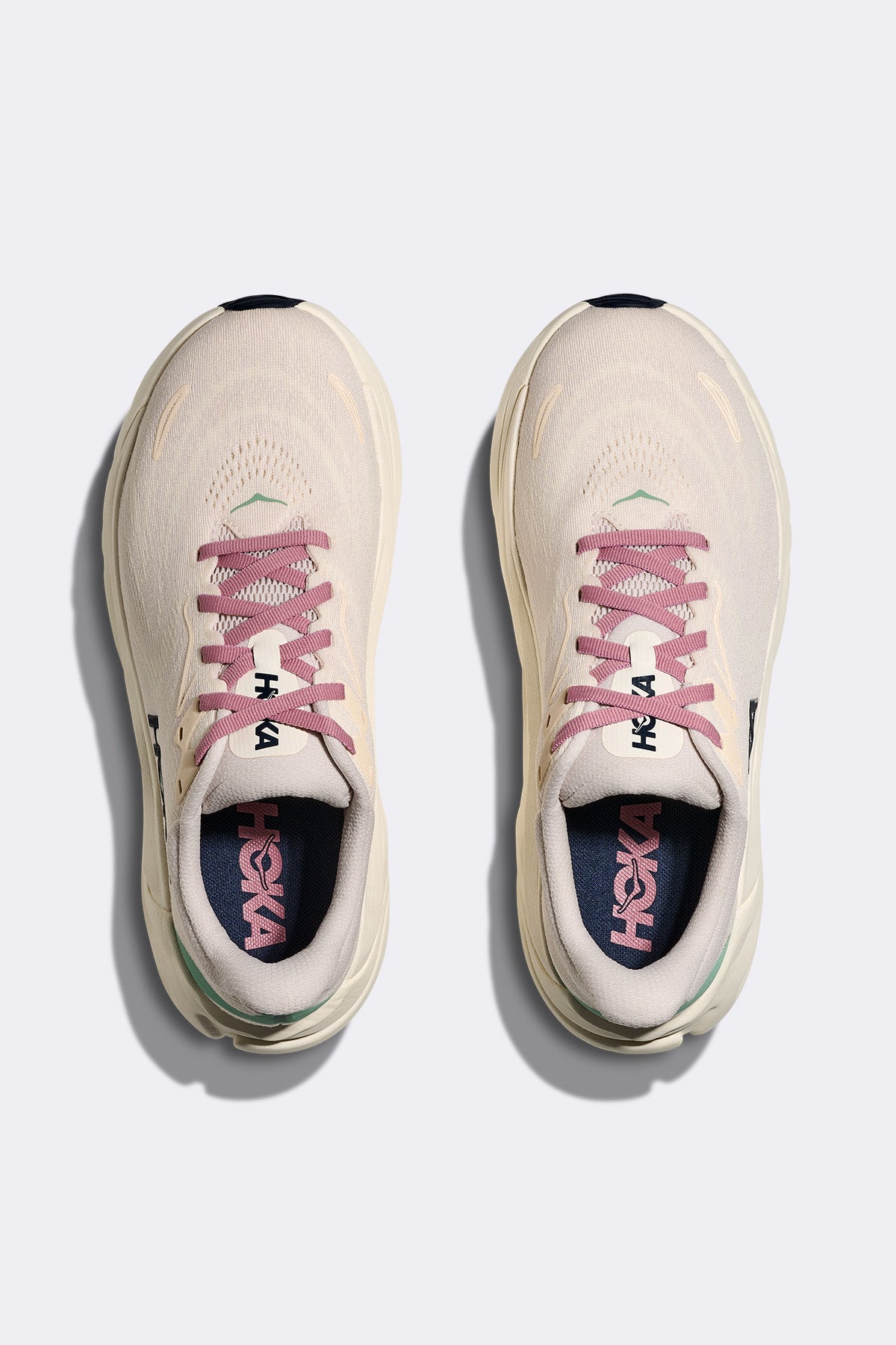 HOKA Arahi 8