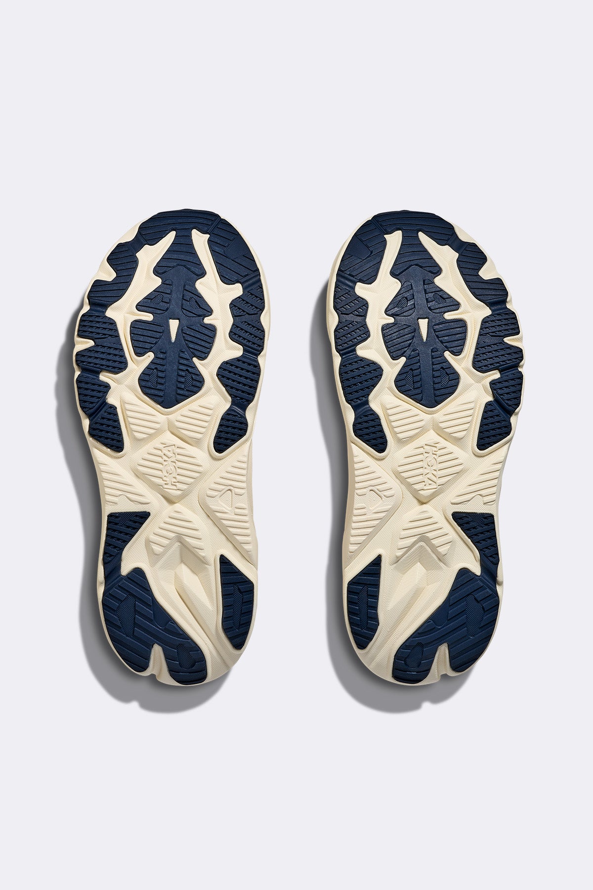 HOKA Arahi 8