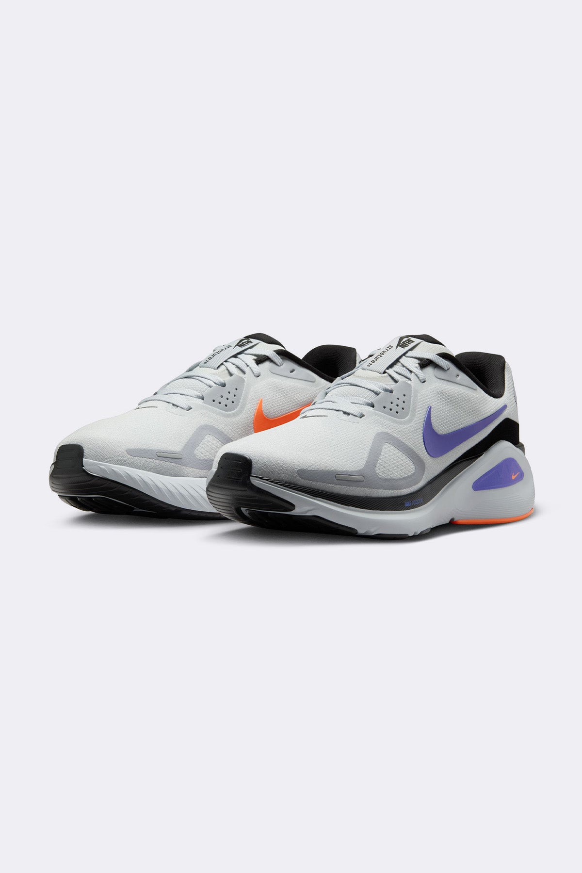 Nike Structure 26