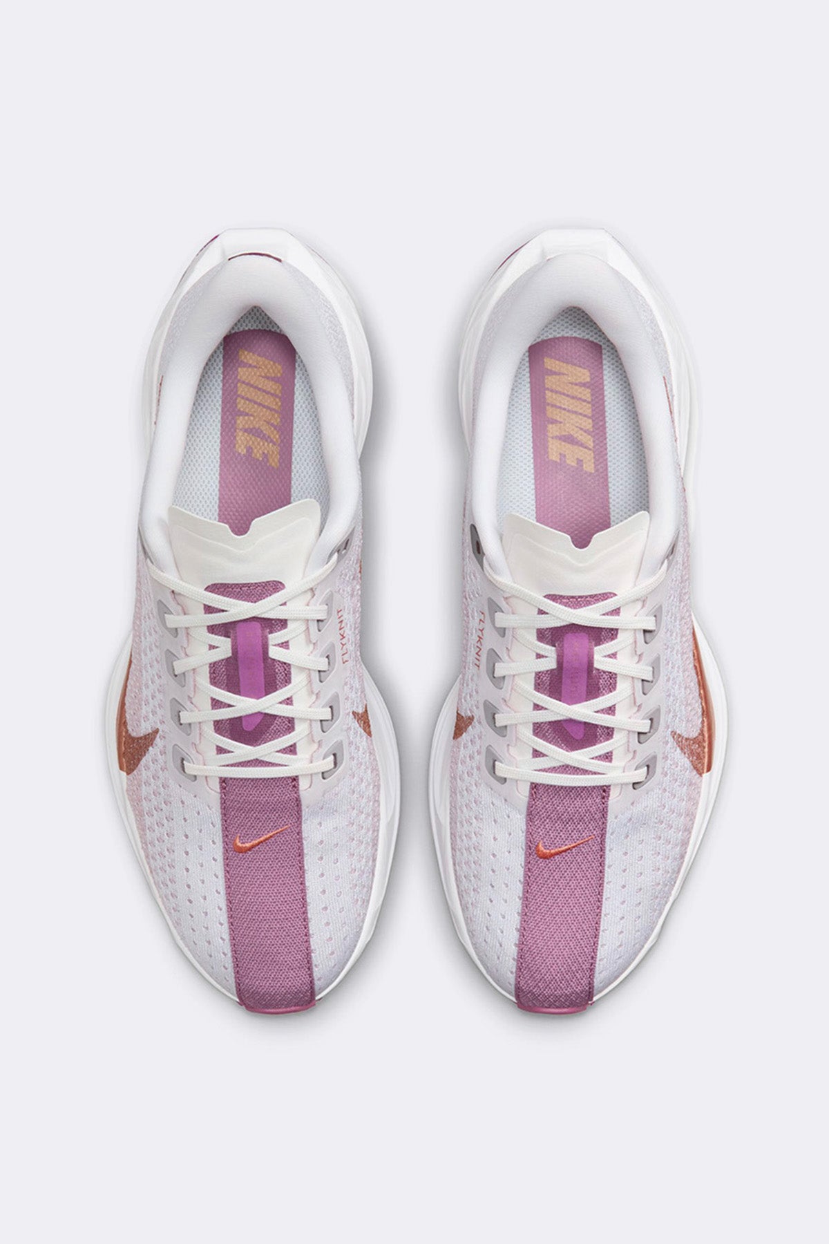 Nike Womens Pegasus Plus