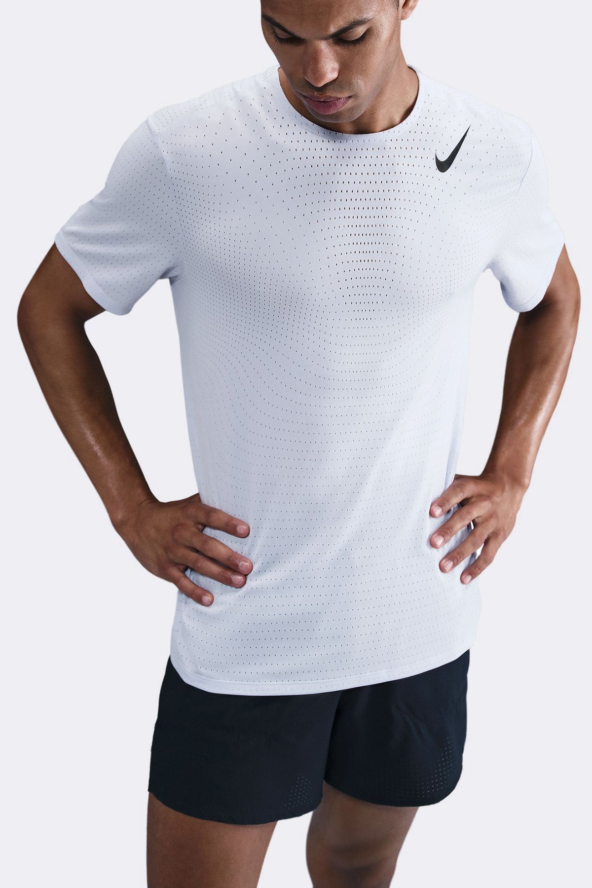 Nike Aeroswift Tee
