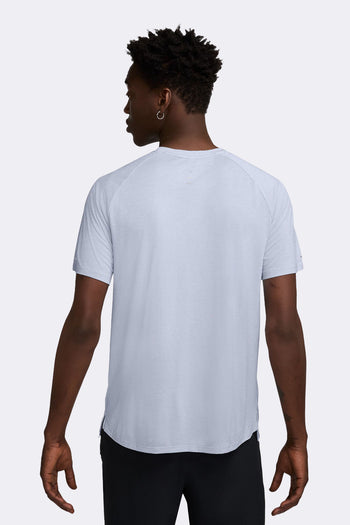 Nike Stride Tee