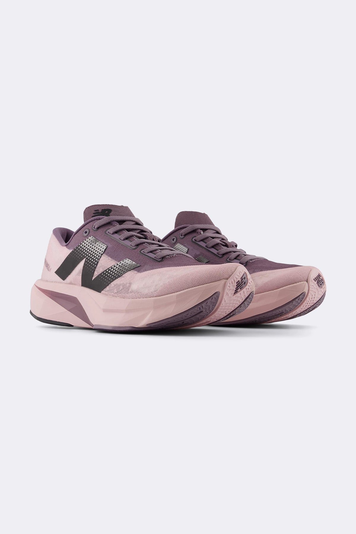 New Balance Fuelcell Rebel V4