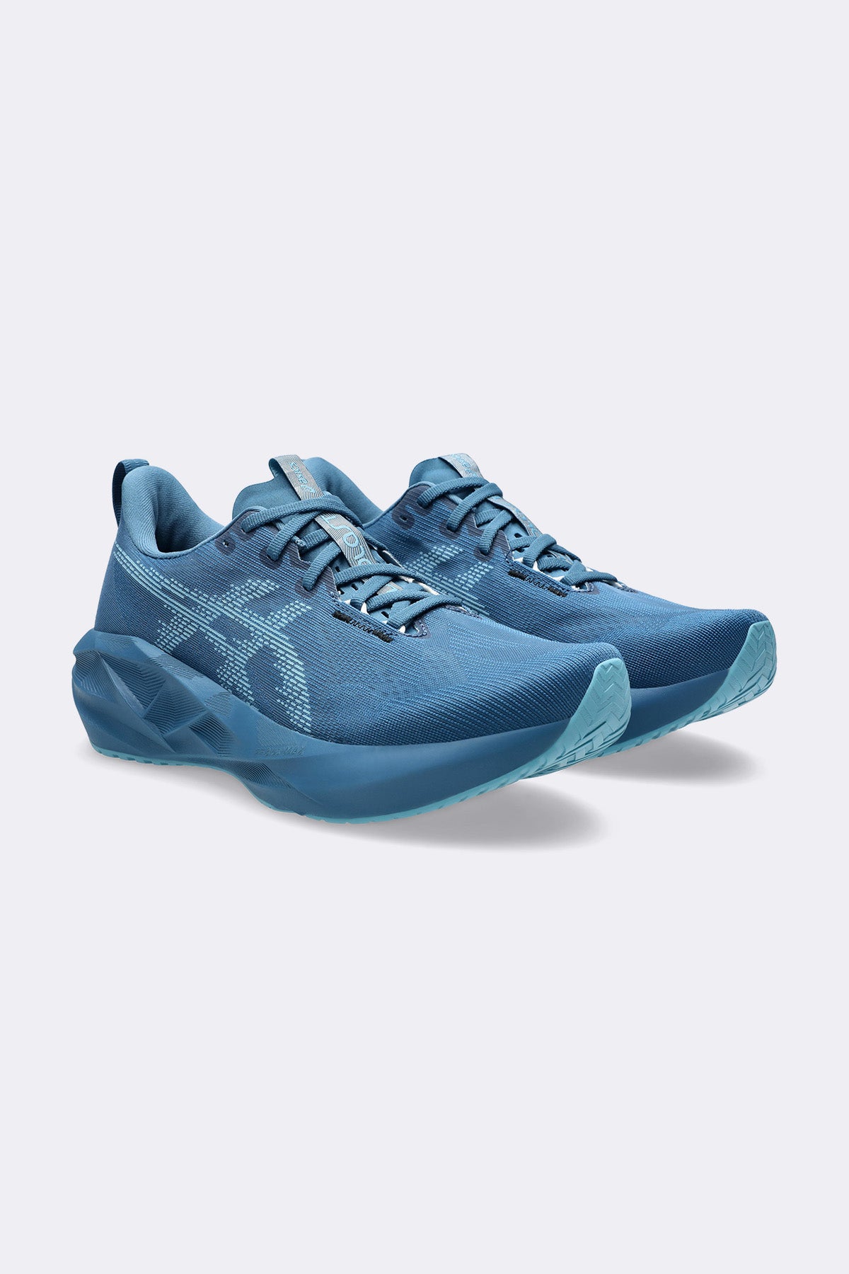 Asics Novablast 5