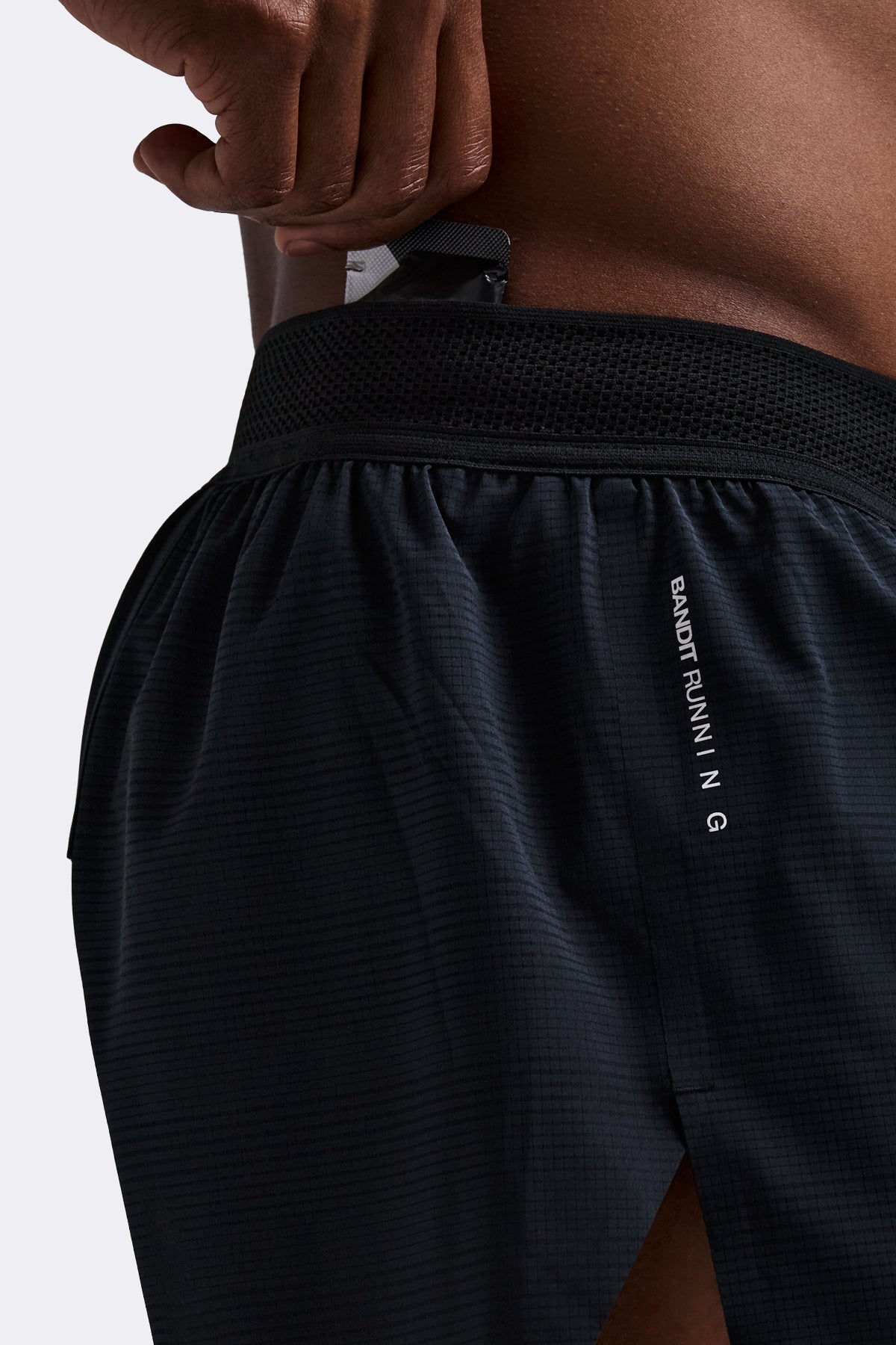 Bandit Men's CoolGrid™ 3" Split Short