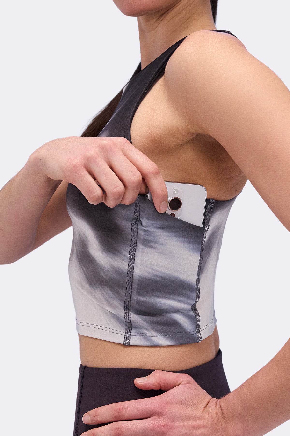 Bandit Stamina™ Crewneck Race Crop