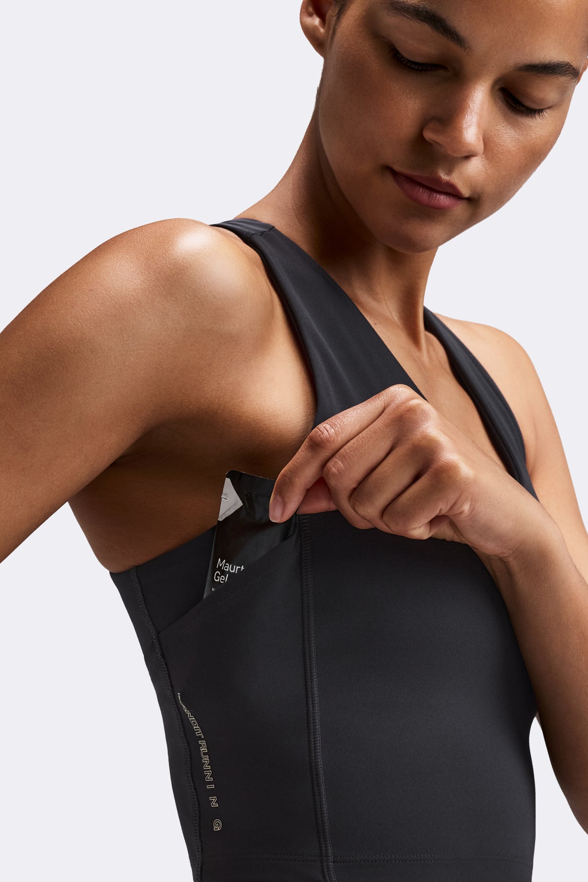 Bandit Women's Vanisher™ V-Neck Race Crop
