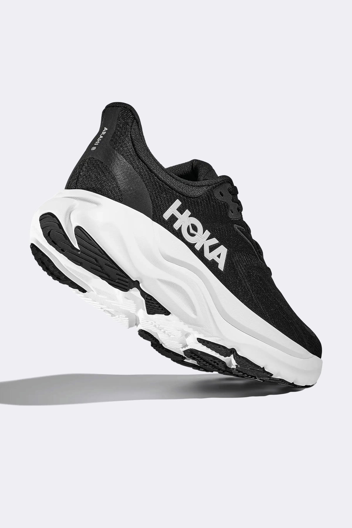 HOKA Arahi 8