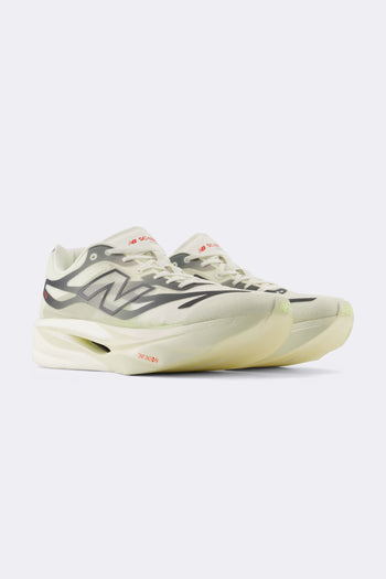 New Balance FuelCell Supercomp Elite V6