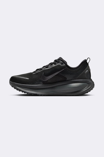 Nike  Vomero 18
