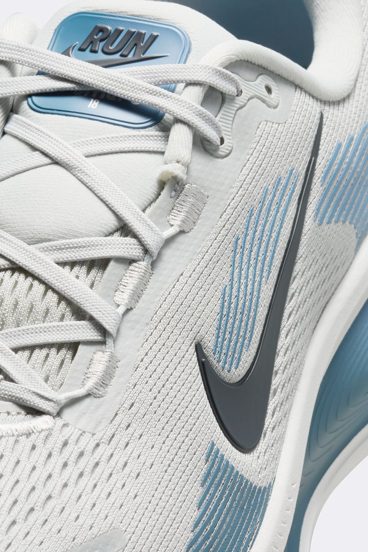 Nike Vomero 18
