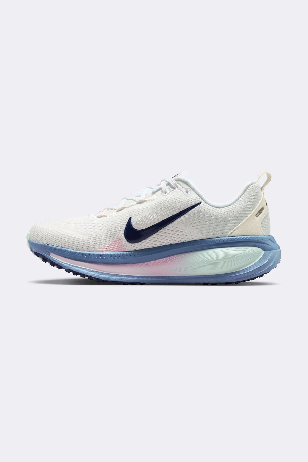 Nike Women's Vomero 18