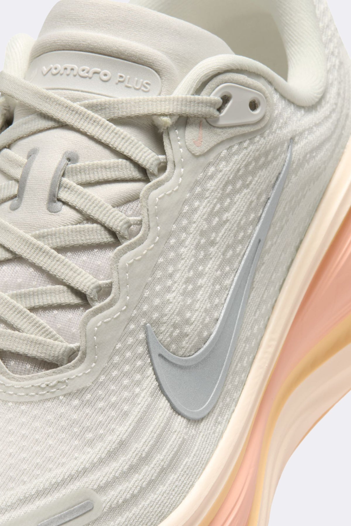 Nike Women's Vomero Plus