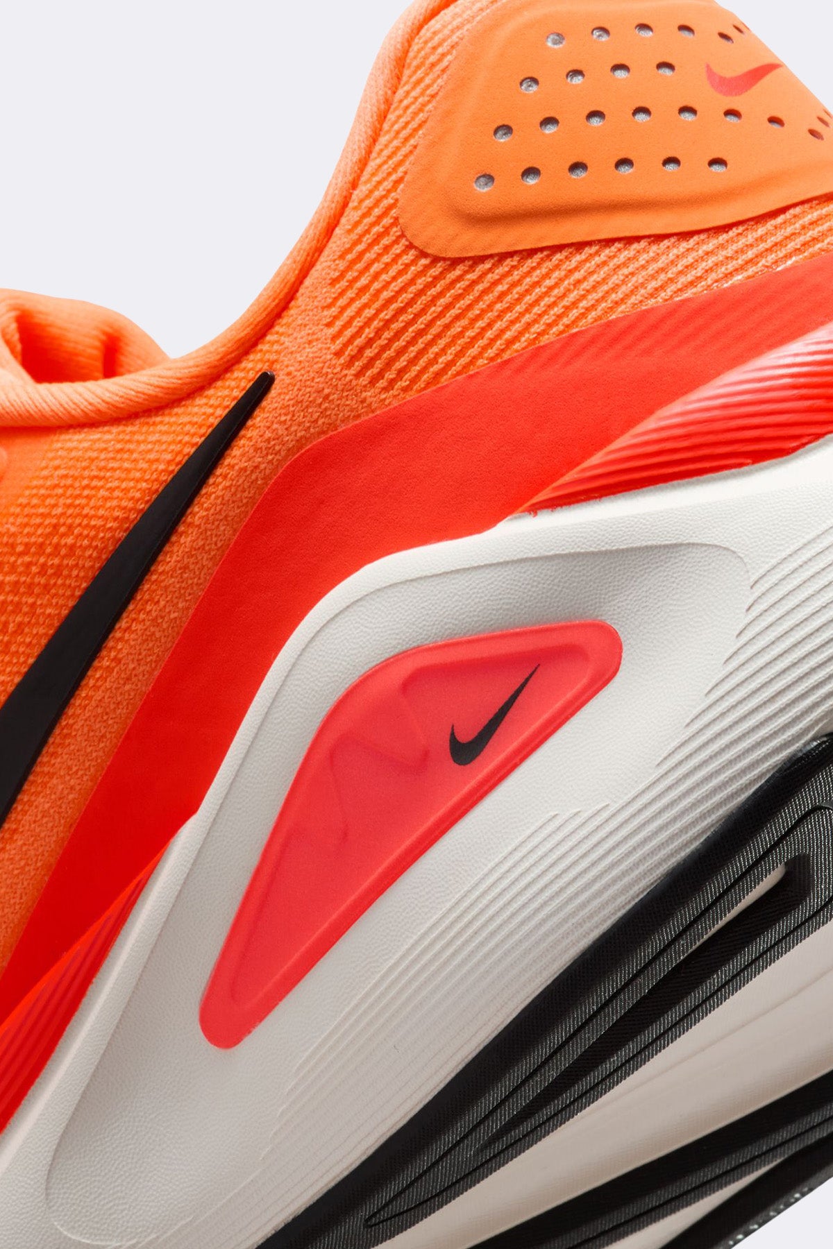 Nike Structure 26