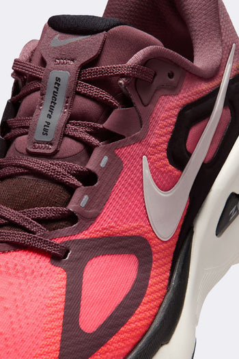 Nike Structure Plus