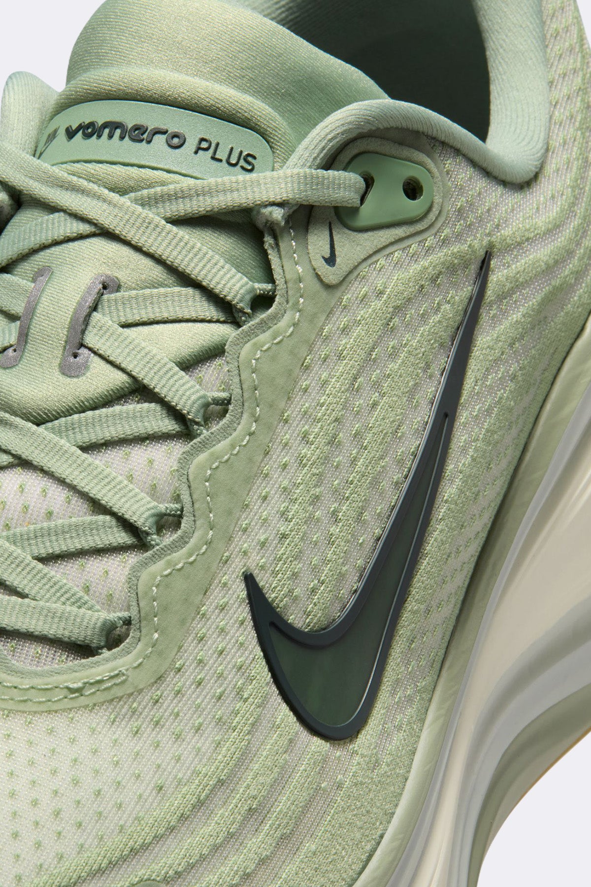 Nike Men's Vomero Plus