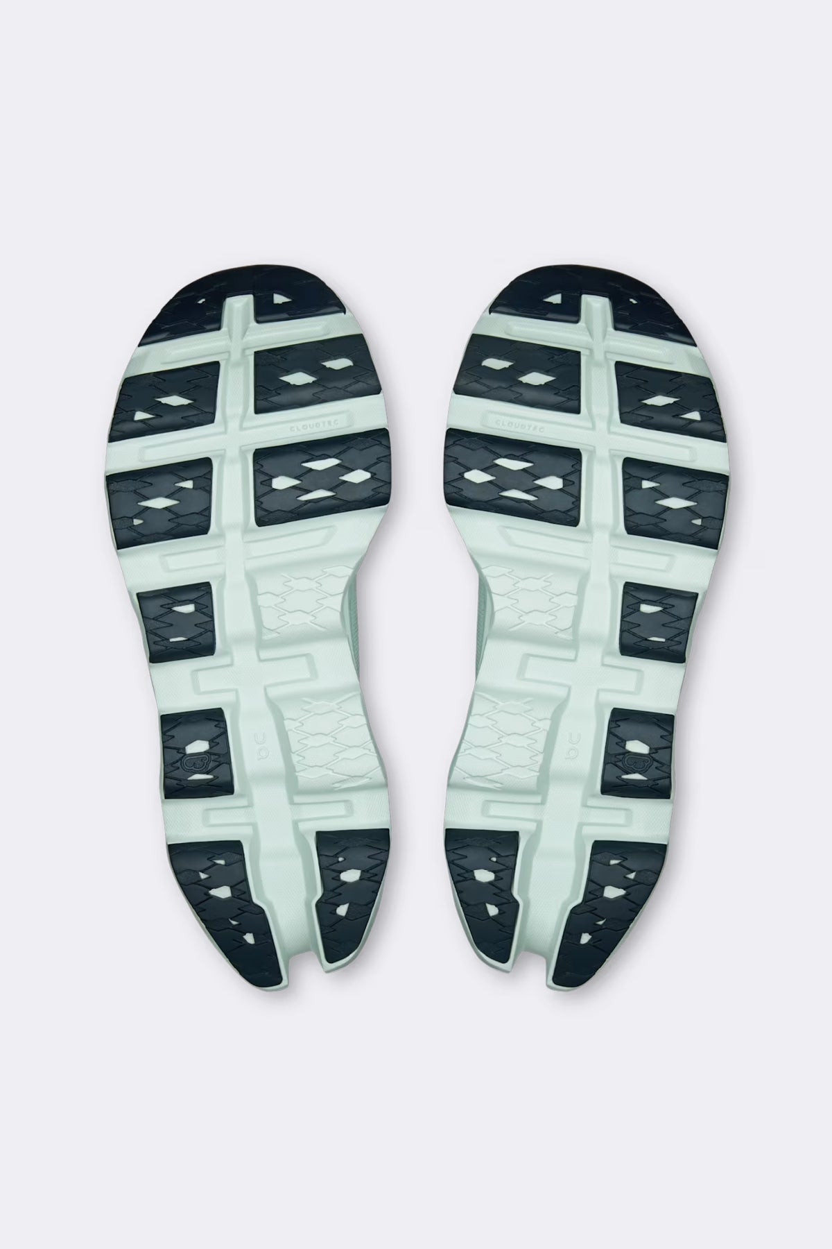 ON Women's Cloudmonster 3