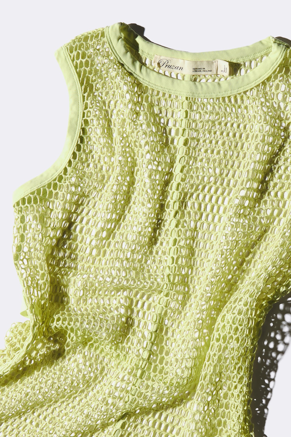 Pruzan Mesh singlet