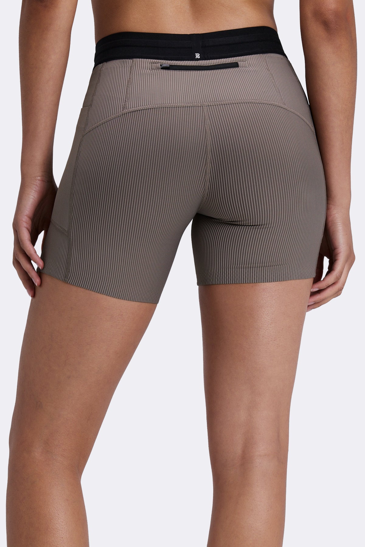 Women's Striped Cadence™ 5" Compression Shorts - Concrete Taupe / Cocoa