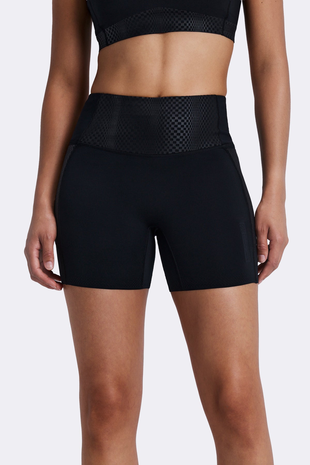 Women's Stamina-V™ Threshold 5" High Waist Compression Shorts - Black
