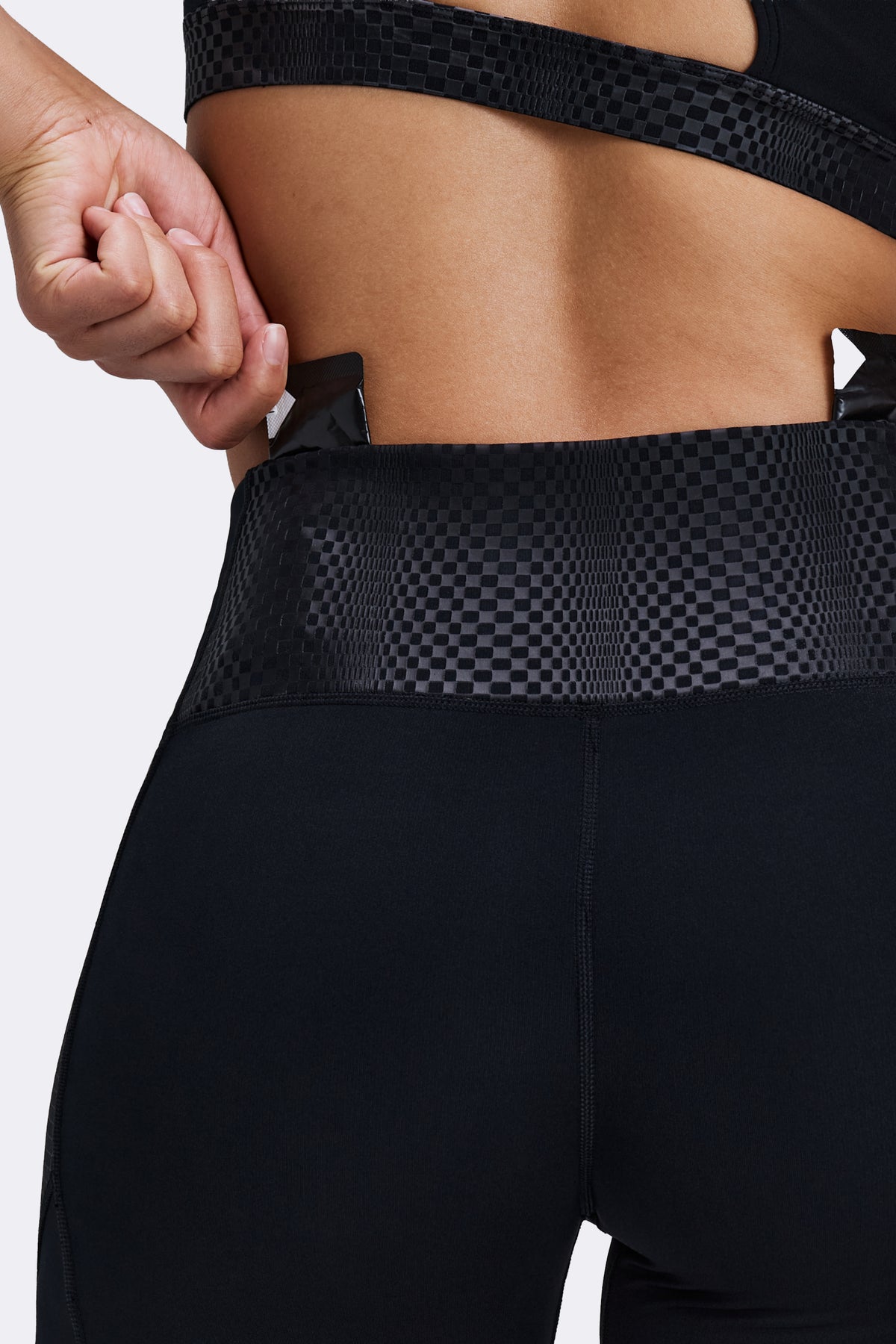 Women's Stamina-V™ Threshold 5" High Waist Compression Shorts - Black